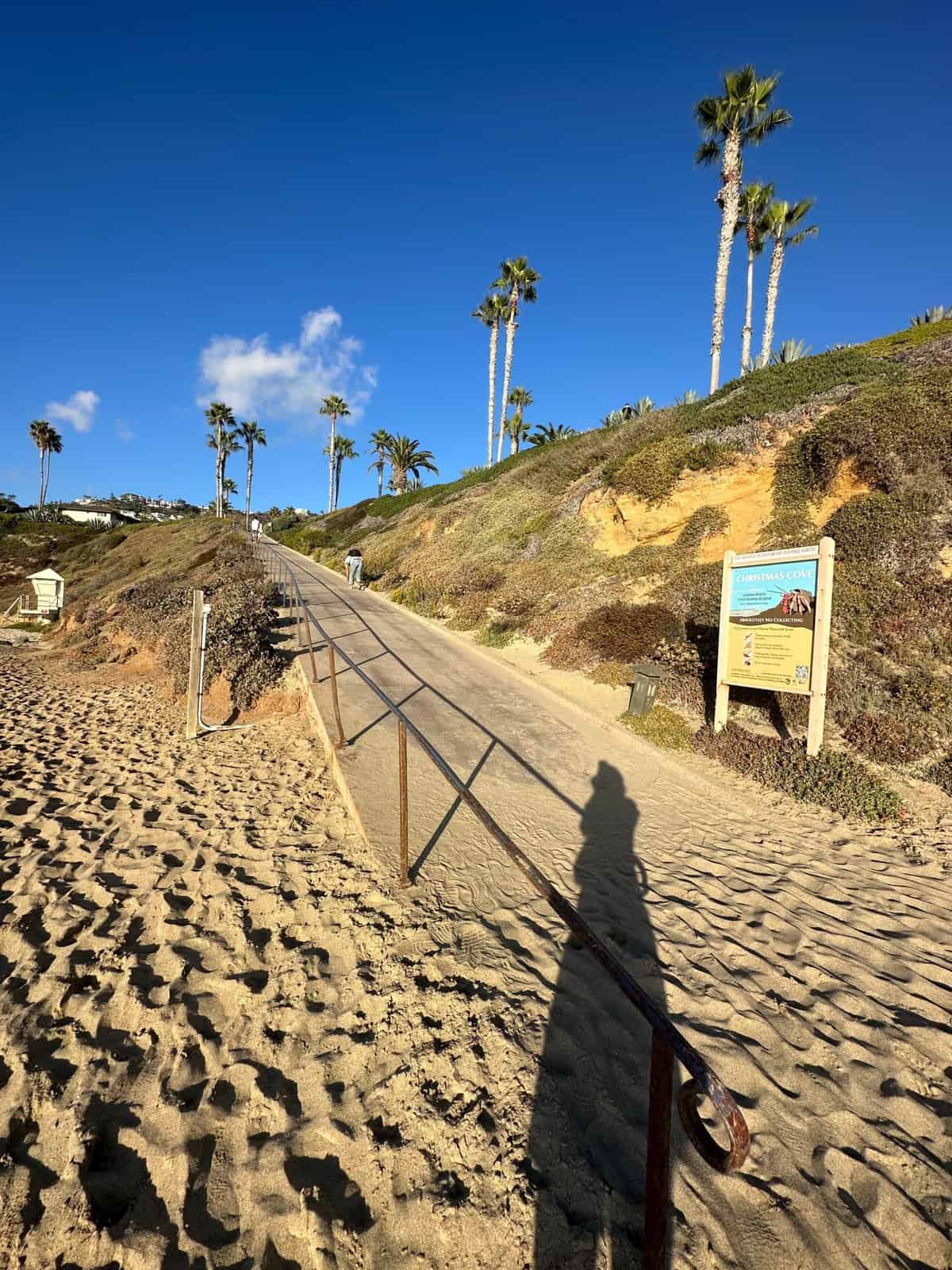 easy ramp to Christmas Cove in Laguna Beach