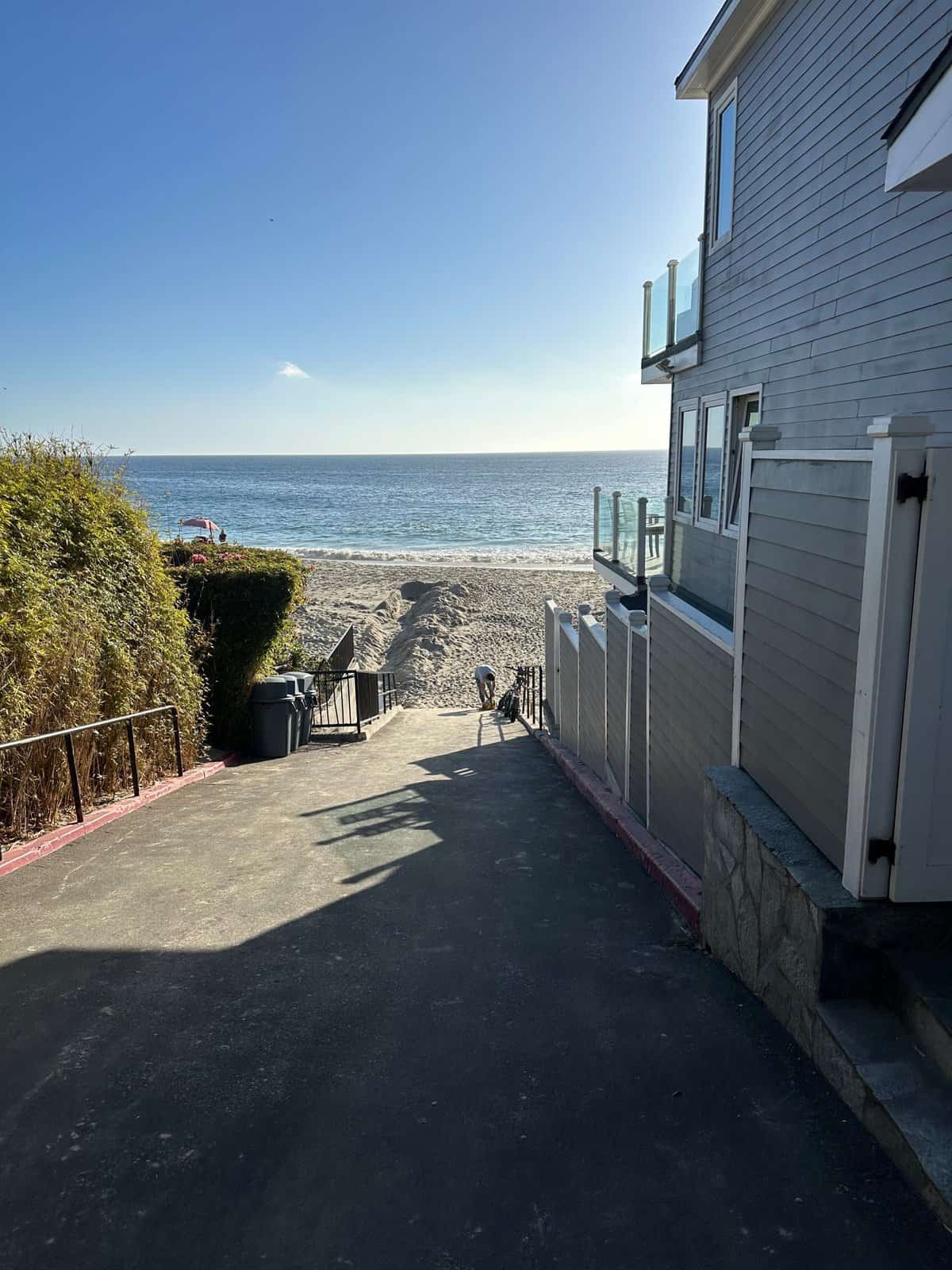 stairless entrance to Victoria Beach