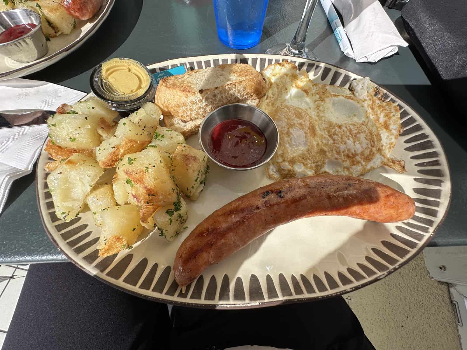 eggs and sausage at Heidelberg Cafe