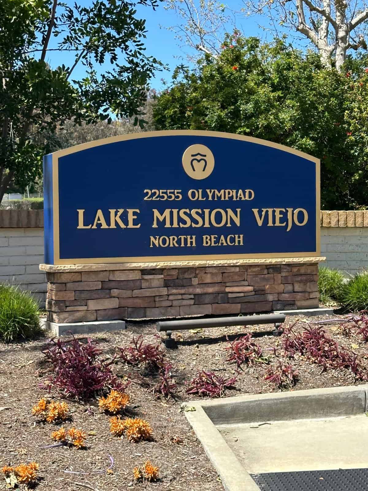 Lake Mission Viejo sign with address